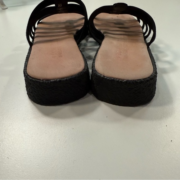 Donald J. Pliner Strappy Black Sandals Women’s Size 5.5 - Picture 3 of 10